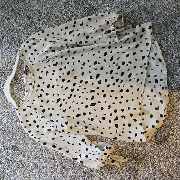 Papermoon Tops - Papermoon 3/4 Sleeve Blouse